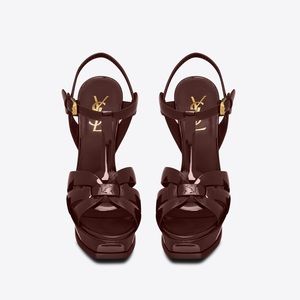 TRIBUTE PLATFORM SANDALS IN PATENT LEATHER